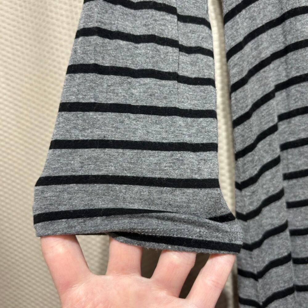 Ella Moss Gray Black Striped 3/4 Sleeve Top Size S Relaxed Fit Soft Knit - Picture 3 of 10